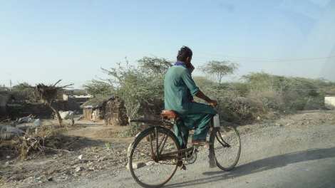 0 Man on Bicycle Bhuj 1 (179)