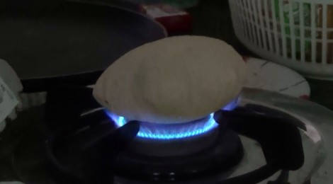 Making Roti 2